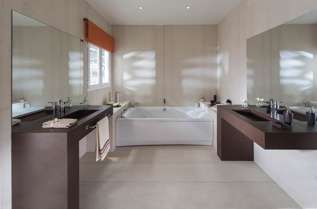 Dekton for bathrooms
