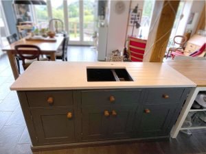 French White Silkstone Quartz Countertop