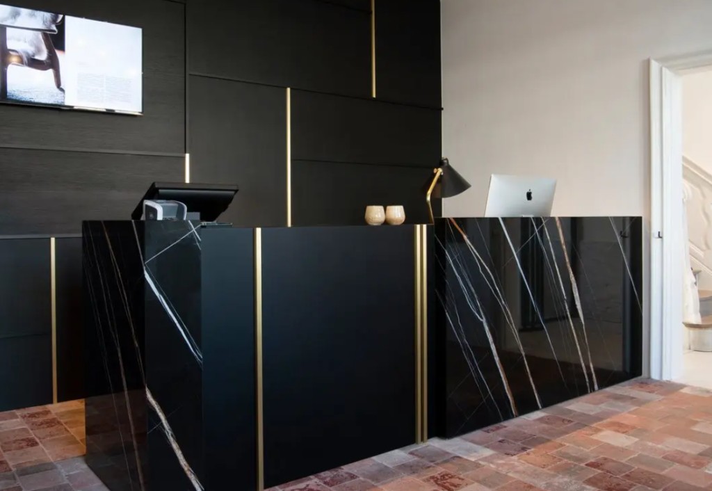 Sahara Noir Unistone