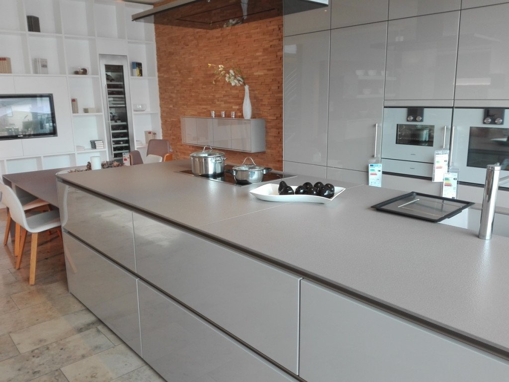 Premium Dolphin Grey Diresco - Image 2