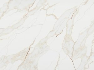 white marble-style quartz worktop swatch - calatta siena silkstone
